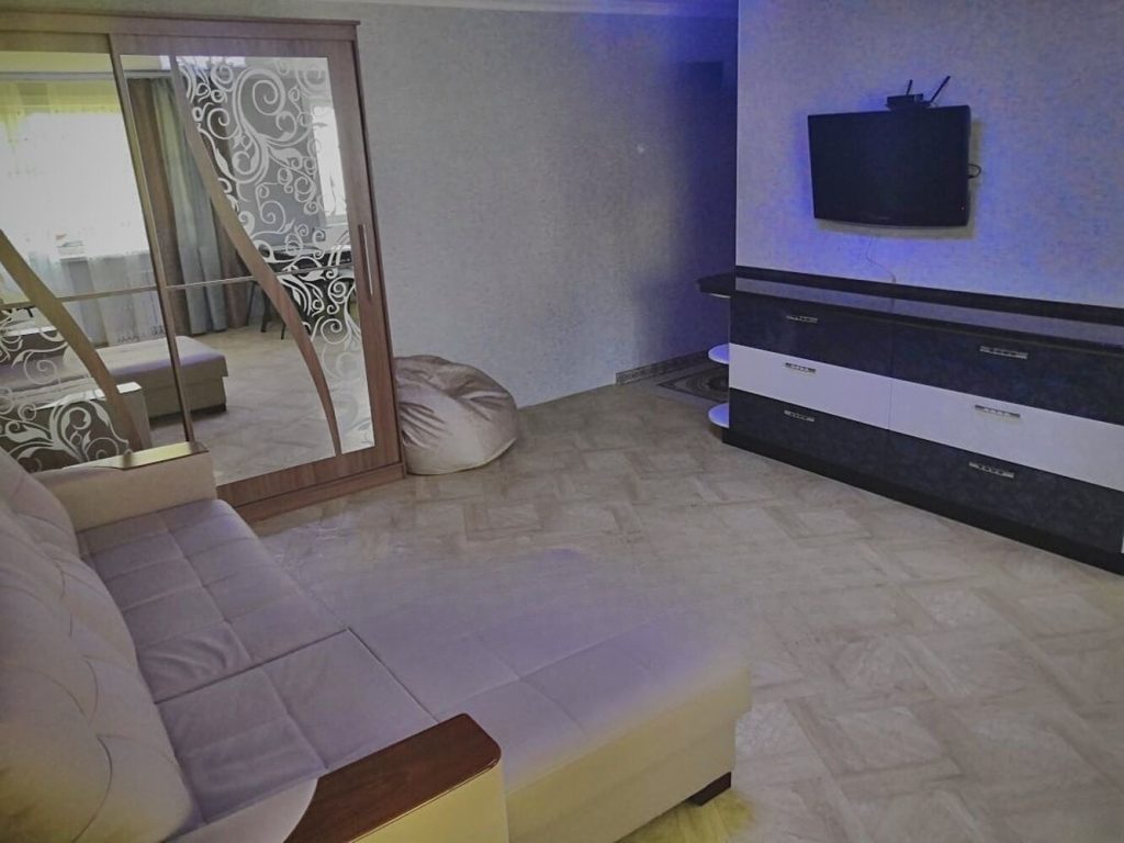 Сдам квартиру, 2 комнаты, хрущевка, 51 м², этаж: 3/5