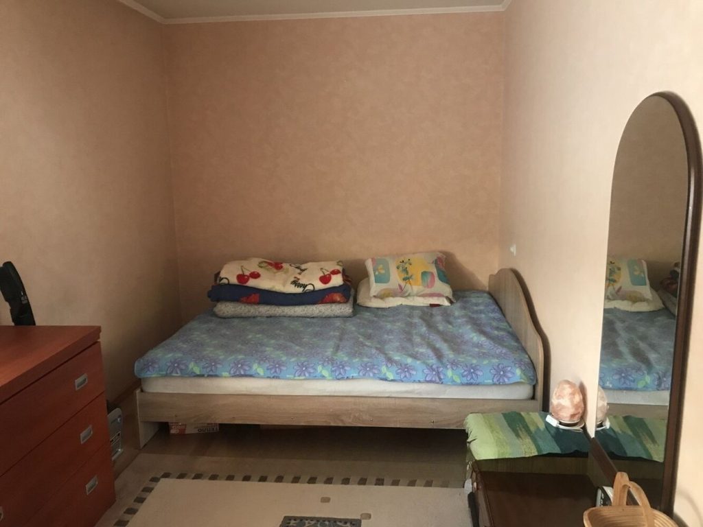 Сдам квартиру, 2 комнаты, хрущевка, 46 м², этаж: 1/4