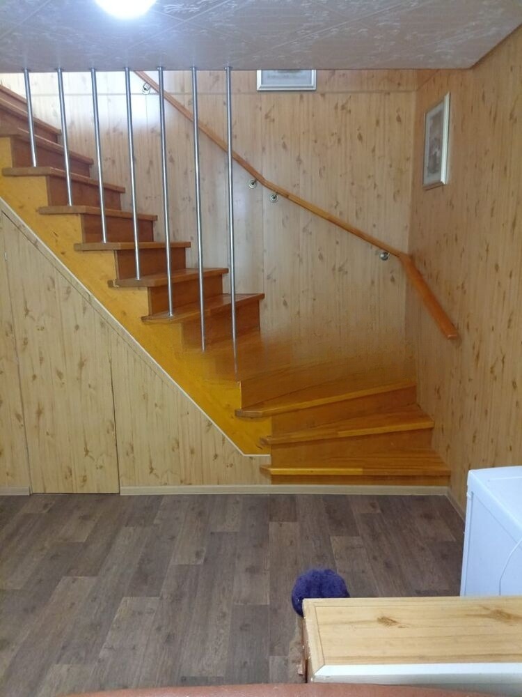 Продам дом, 2 комнаты, 81 м², этажей: 2, участок: 7,32 сотки в собственности