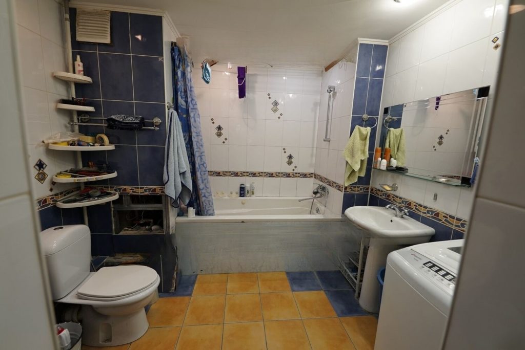 Сдам квартиру, 5 комнат, 97 серия, 108 м², этаж: 3/5