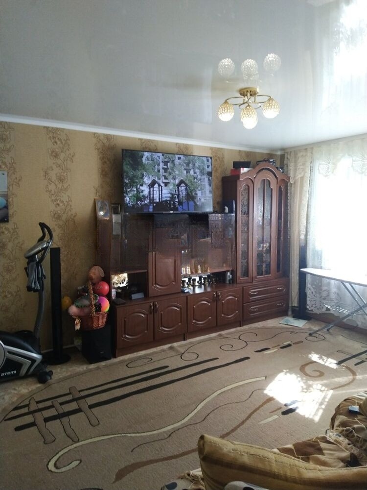 Продам дом, 5 комнат, 232 м², этажей: 2, участок: 17,72 сотки в собственности