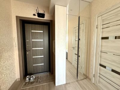 Сдам квартиру, 1 комната, 42 м², этаж: 7/9