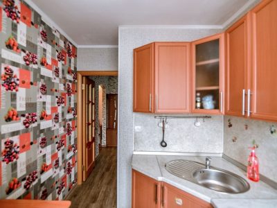 Сдам квартиру, 2 комнаты, брежневка, 44 м², этаж: 3/5