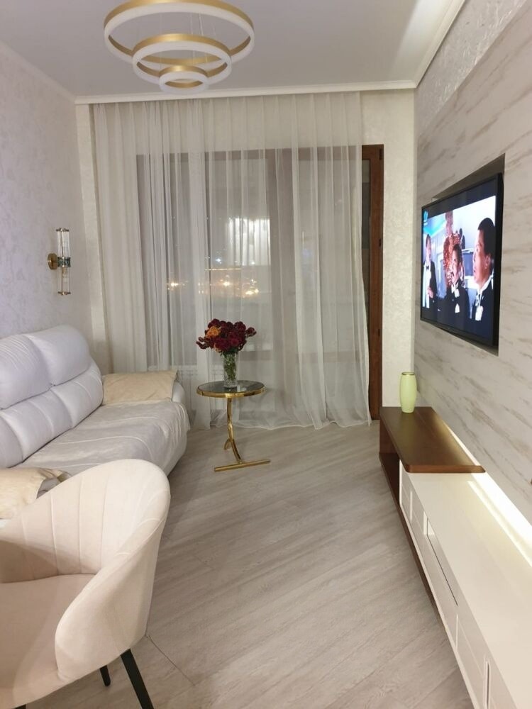 Сдам квартиру, 2 комнаты, индивидуальная, 56 м², этаж: 11/12