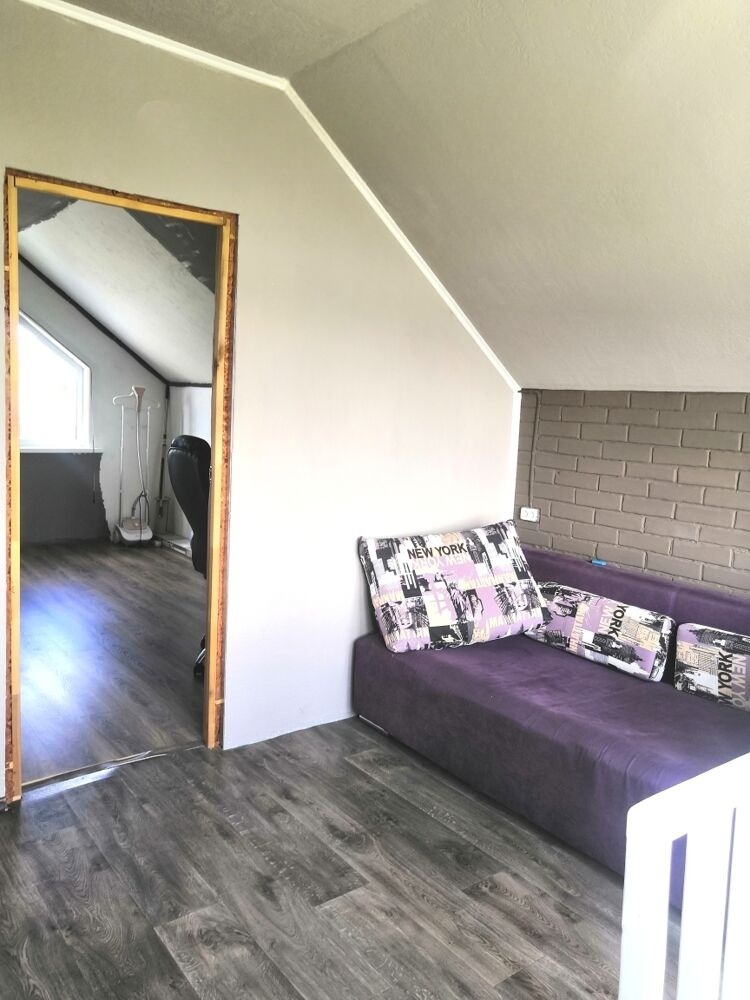 Продам дом, 3 комнаты, 89 м², этажей: 2, участок: 10 соток в собственности