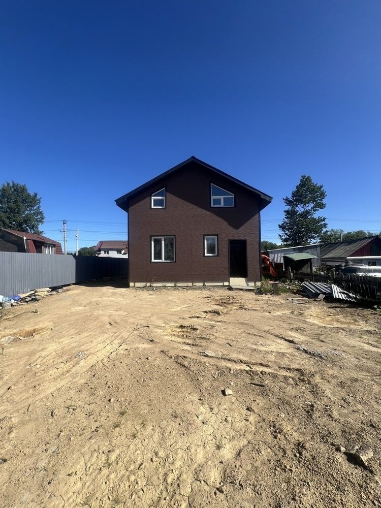 Продам дом, 5 комнат, 138 м², этажей: 2, участок: 5 соток в собственности