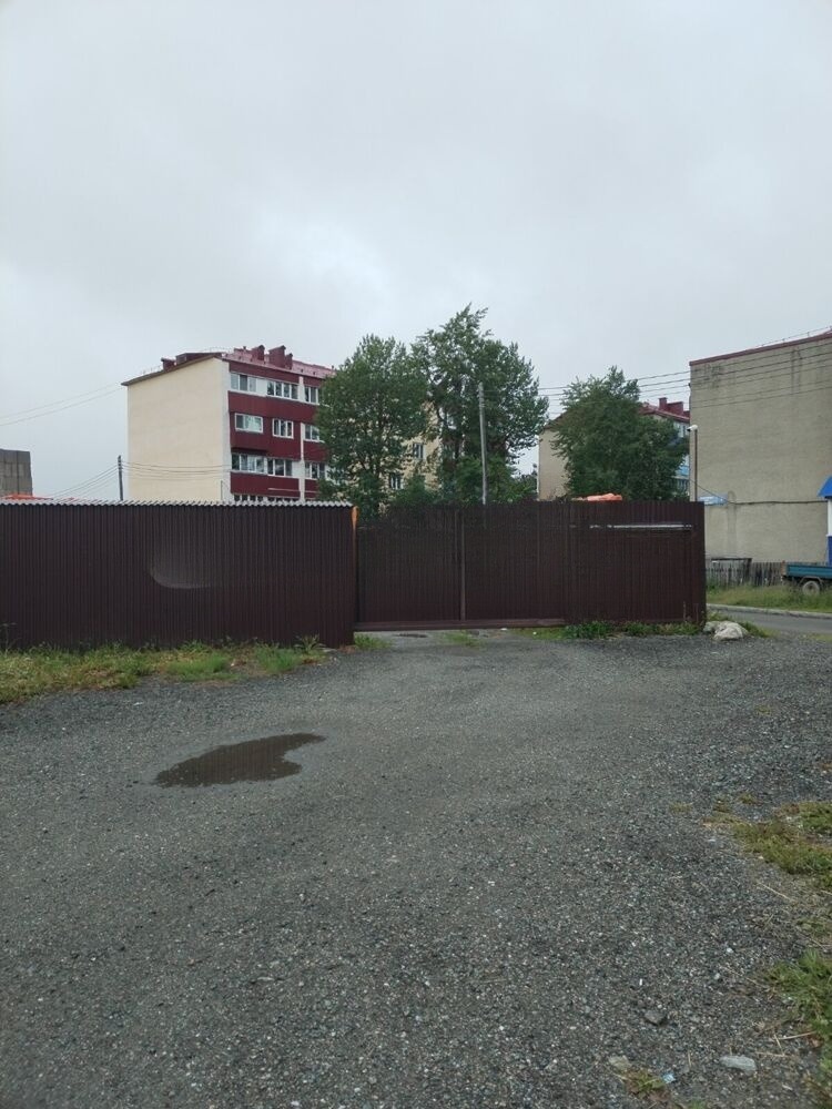 Продам участок: 4 сотки в собственности, коммерческая застройка