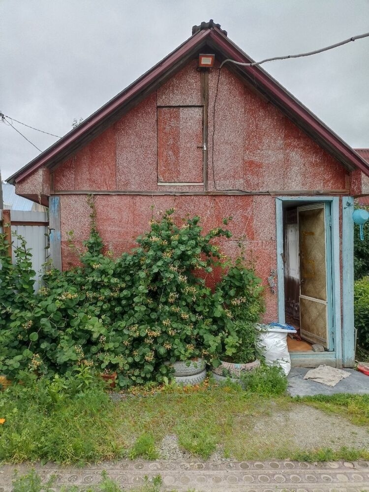 Продам участок: 6 соток в собственности, дачное, подсобное хозяйство