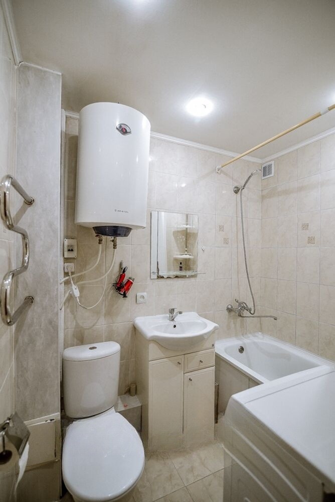 Сдам квартиру, 2 комнаты, брежневка, 44 м², этаж: 3/5