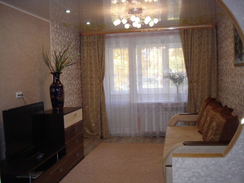Сдам квартиру, 2 комнаты, брежневка, 46 м², этаж: 1/5