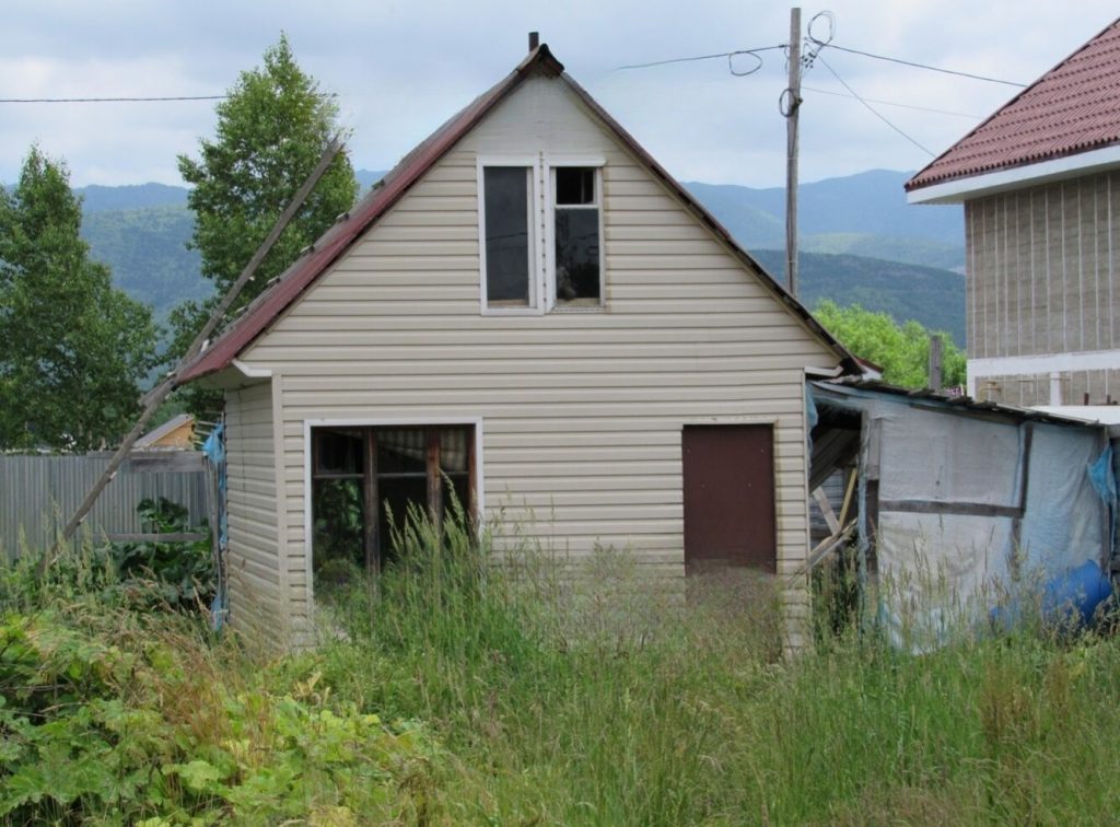 Продам дом, 3 комнаты, 120 м², этажей: 2, участок: 10 соток в собственности