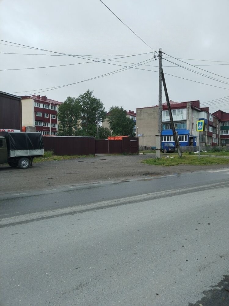 Продам участок: 4 сотки в собственности, коммерческая застройка
