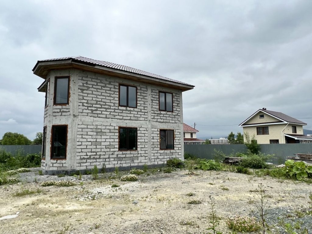 Продам дом, 5 комнат, 112 м², этажей: 2, участок: 12 соток в собственности