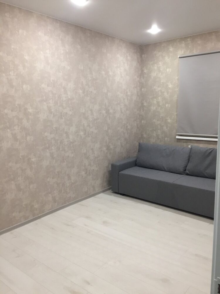 Продам дом, 3 комнаты, 100 м², этажей: 2, участок: 10 соток в собственности