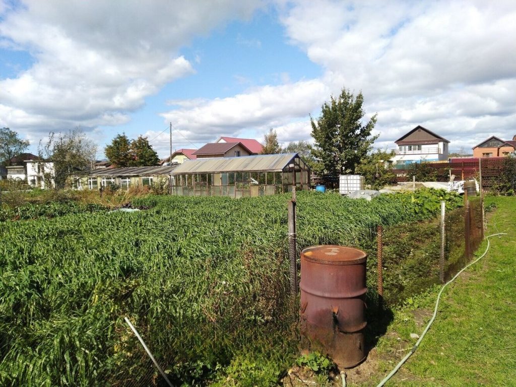 Продам дом, 5 комнат, 232 м², этажей: 2, участок: 17,72 сотки в собственности