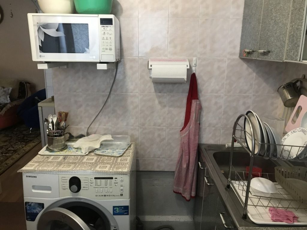 Сдам квартиру, 2 комнаты, хрущевка, 46 м², этаж: 1/4