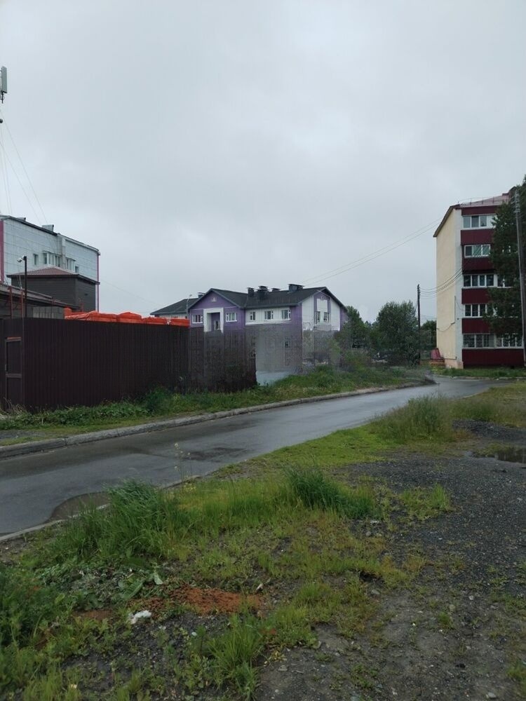 Продам участок: 4 сотки в собственности, коммерческая застройка