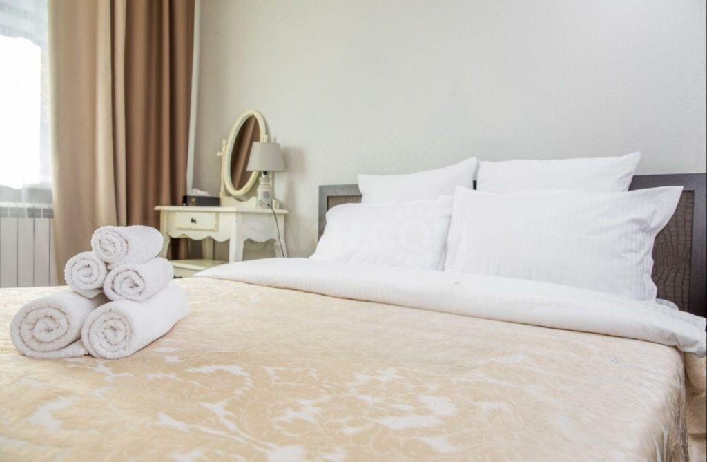 Сдам квартиру, 2 комнаты, брежневка, 44 м², этаж: 1/5