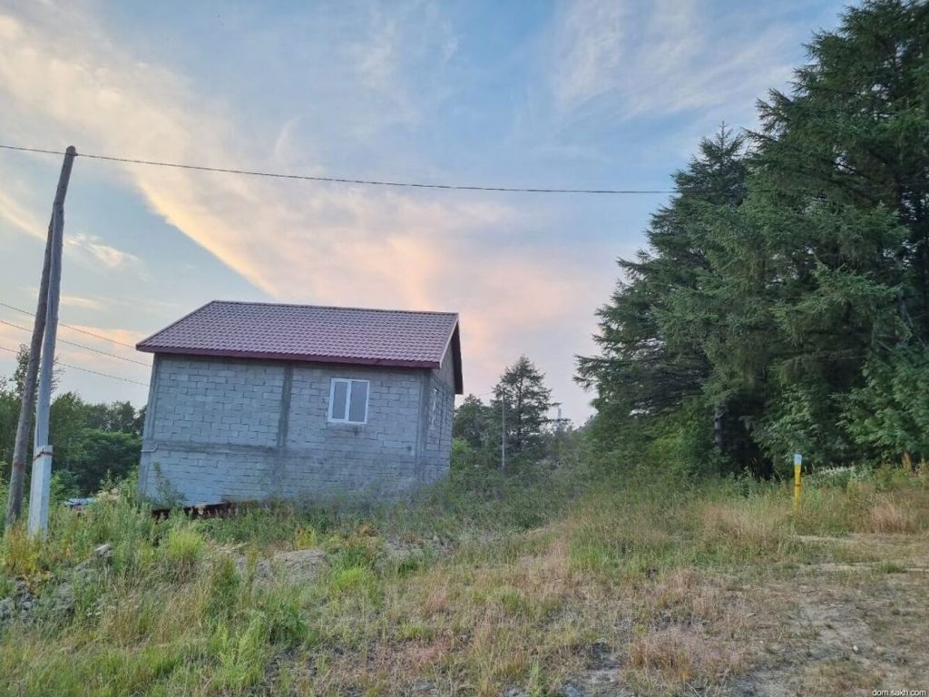 Продам дом, 4 комнаты, 142 м², этажей: 2, участок: 6 соток в собственности