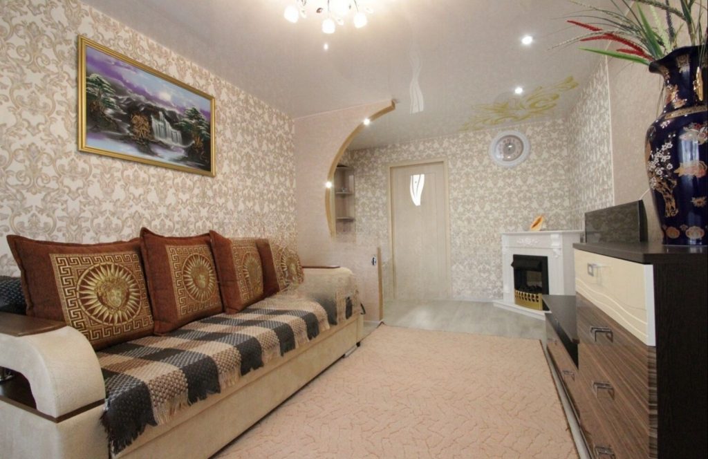 Сдам квартиру, 2 комнаты, брежневка, 46 м², этаж: 1/5
