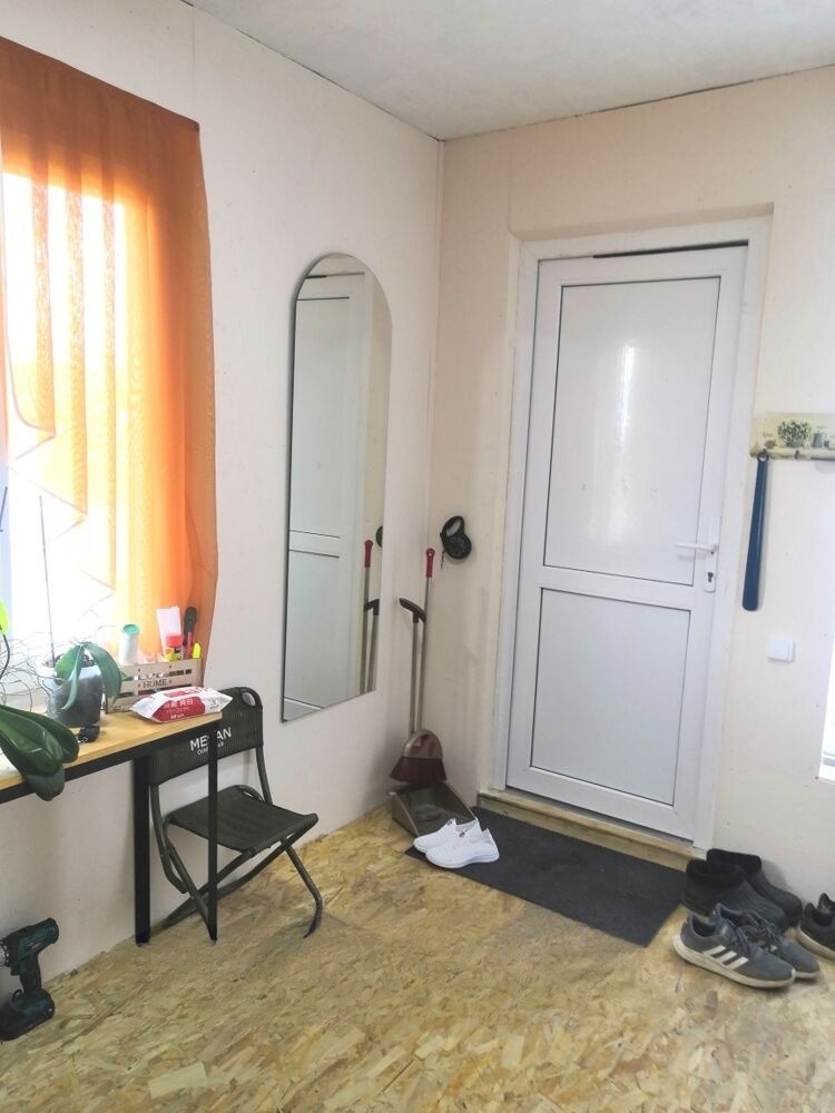 Продам дом, 3 комнаты, 89 м², этажей: 2, участок: 10 соток в собственности