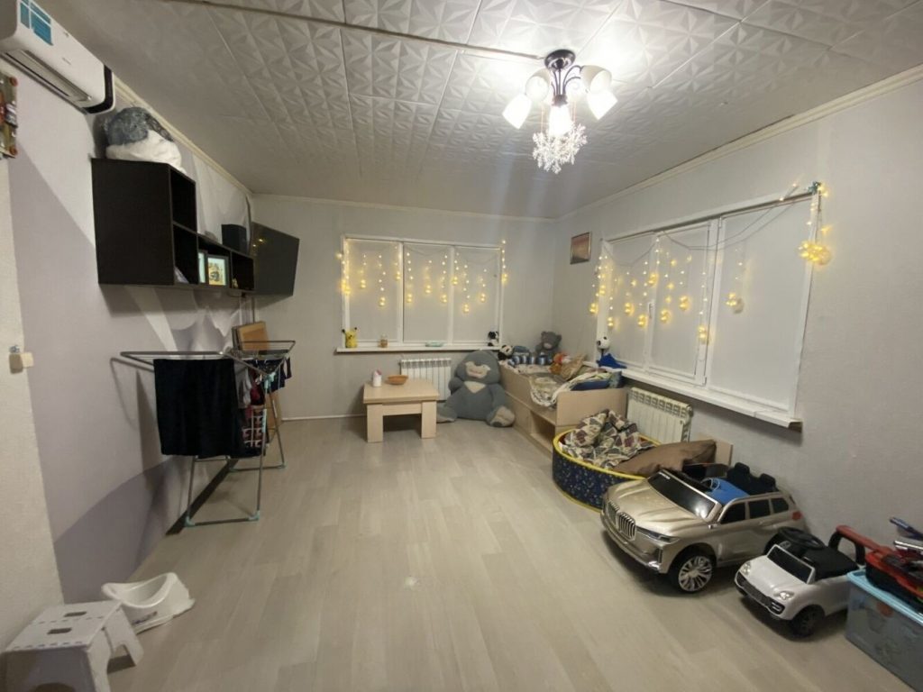 Продам дом, 5 комнат, 116 м², этажей: 2, участок: 12 соток в собственности