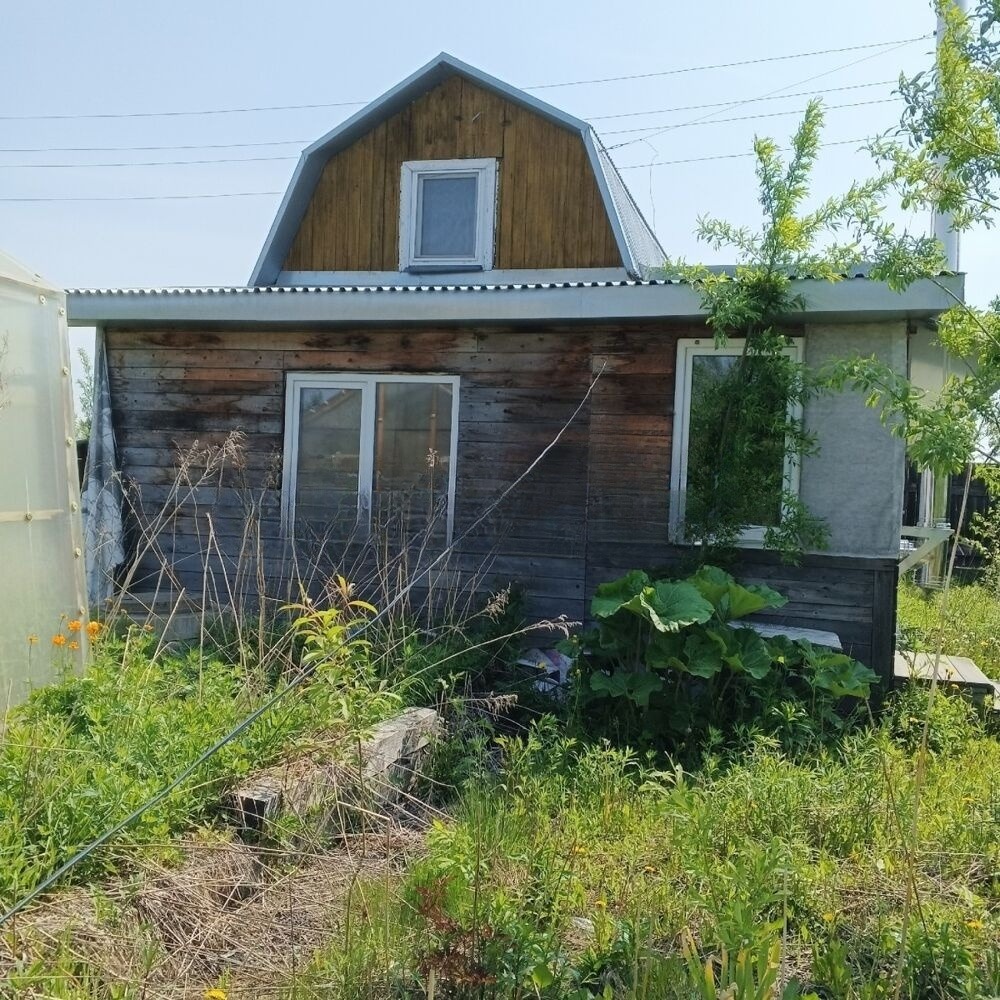 Продам дом, 5 комнат, 200 м², этажей: 2, участок: 7,25 сотки в собственности