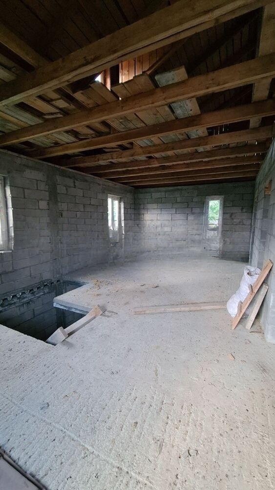 Продам дом, 4 комнаты, 142 м², этажей: 2, участок: 6 соток в собственности