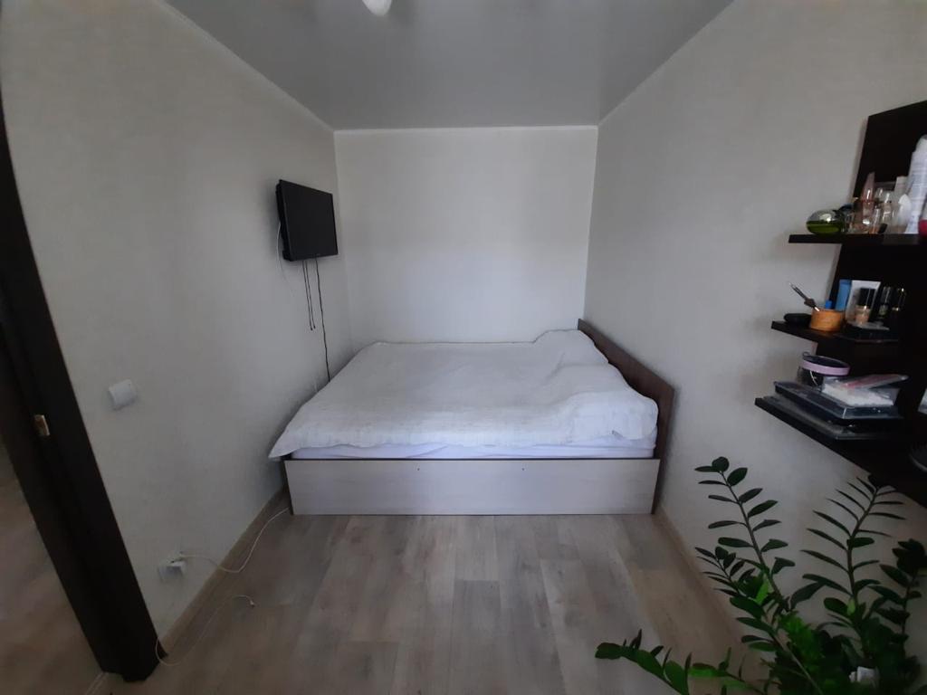 Продам квартиру, 2 комнаты, хрущевка, 44 м², этаж: 5/5