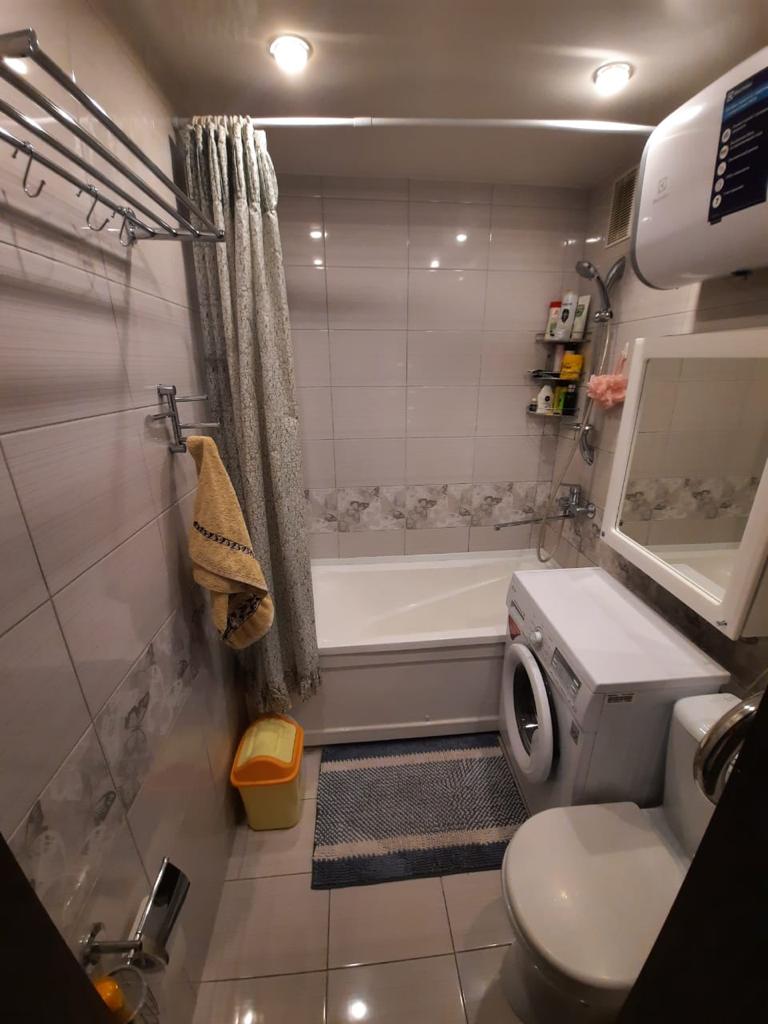 Продам квартиру, 2 комнаты, хрущевка, 44 м², этаж: 5/5