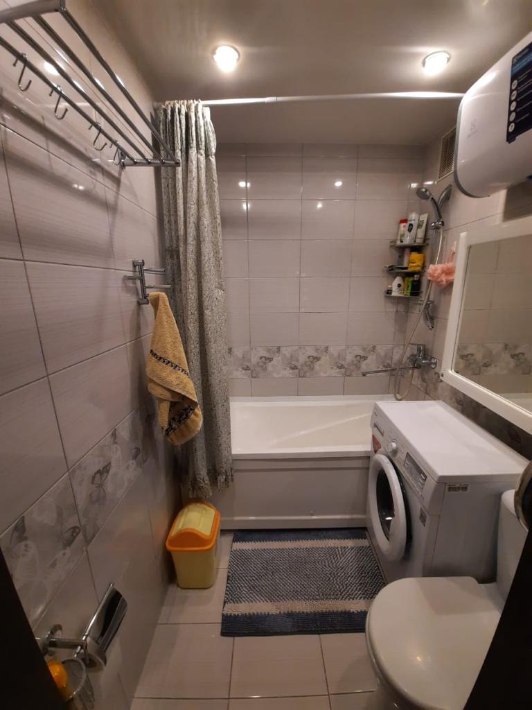 Продам квартиру, 2 комнаты, хрущевка, 44 м², этаж: 5/5