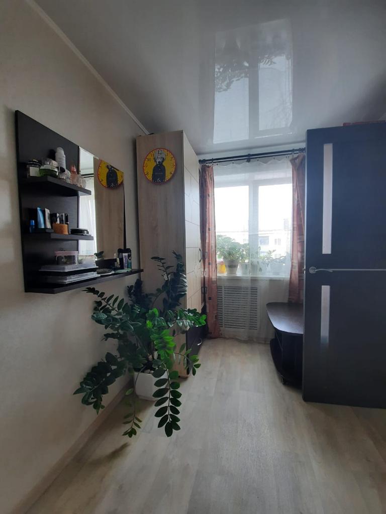 Продам квартиру, 2 комнаты, хрущевка, 44 м², этаж: 5/5