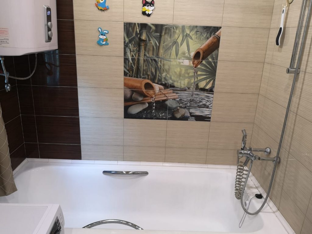 Продам квартиру, 3 комнаты, брежневка, 61 м², этаж: 1/5