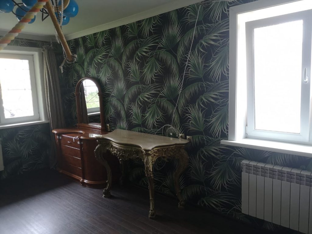 Продам квартиру, 3 комнаты, брежневка, 61 м², этаж: 1/5