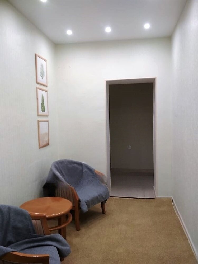 Сдам квартиру, 3 комнаты, сталинка, 67 м², этаж: 3/3