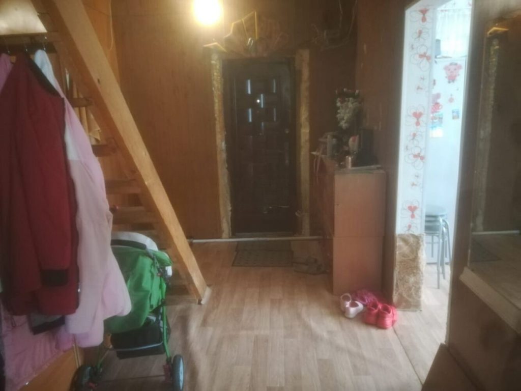 Продам дом, 5 комнат, 116 м², этажей: 2, участок: 12 соток в собственности