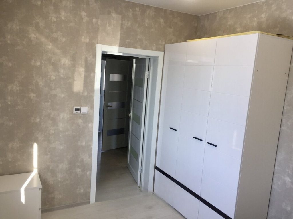 Продам дом, 3 комнаты, 100 м², этажей: 2, участок: 10 соток в собственности