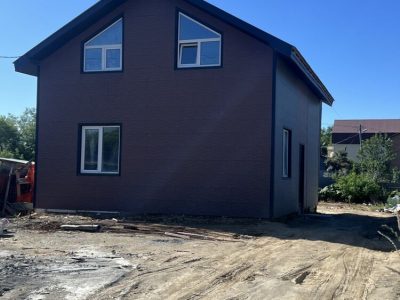 Продам дом, 5 комнат, 138 м², этажей: 2, участок: 5 соток в собственности
