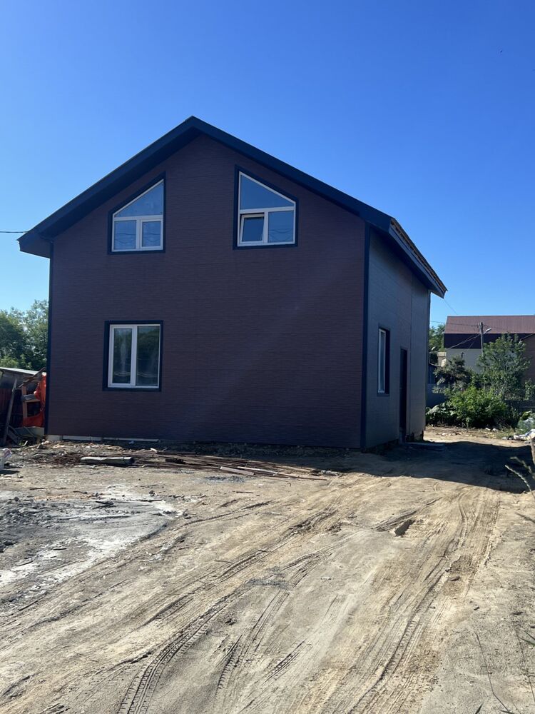 Продам дом, 5 комнат, 138 м², этажей: 2, участок: 5 соток в собственности
