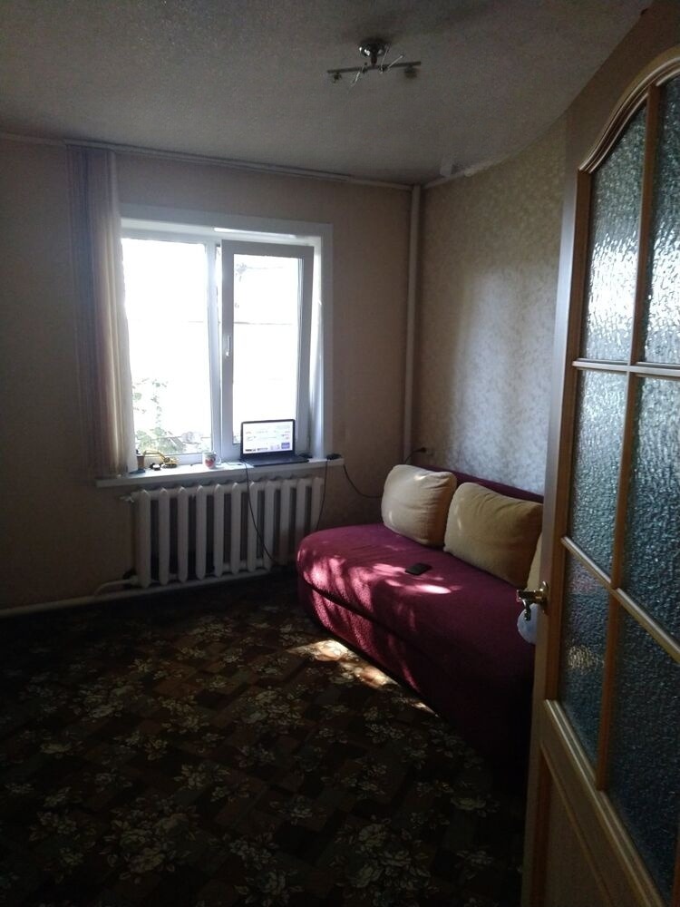 Продам дом, 5 комнат, 232 м², этажей: 2, участок: 17,72 сотки в собственности