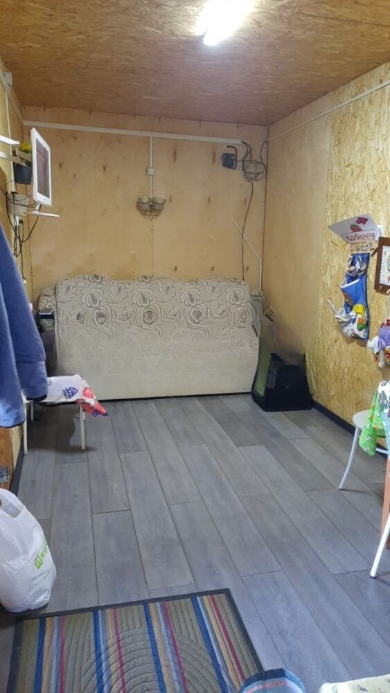 Продам дом, 2 комнаты, 40 м², этажей: 1, участок: 6 соток в собственности