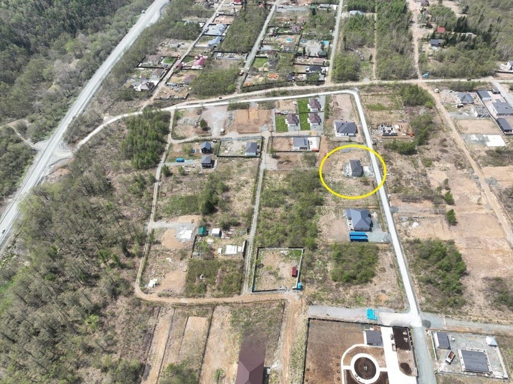 Продам дом, 8 комнат, 200 м², этажей: 2, участок: 10 соток в собственности