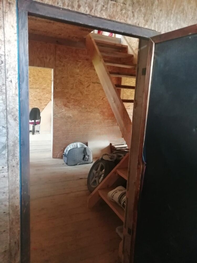 Продам дом, 3 комнаты, 170 м², этажей: 2, участок: 12,5 сотки в собственности