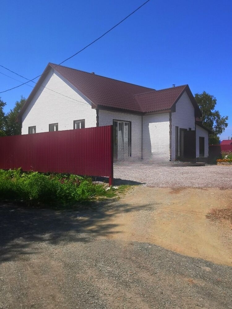 Продам дом, 3 комнаты, 120 м², этажей: 1, участок: 6,3 сотки в собственности