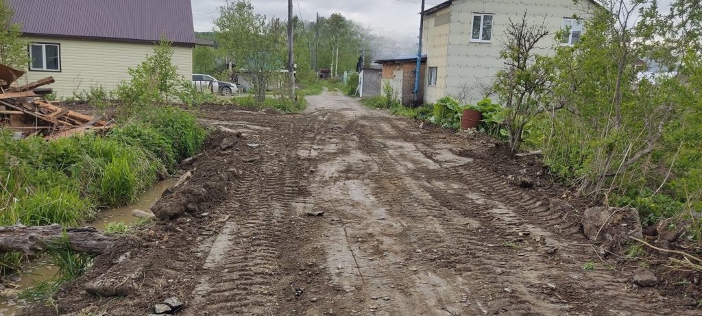 Продам участок: 6 соток в собственности, дачное, подсобное хозяйство