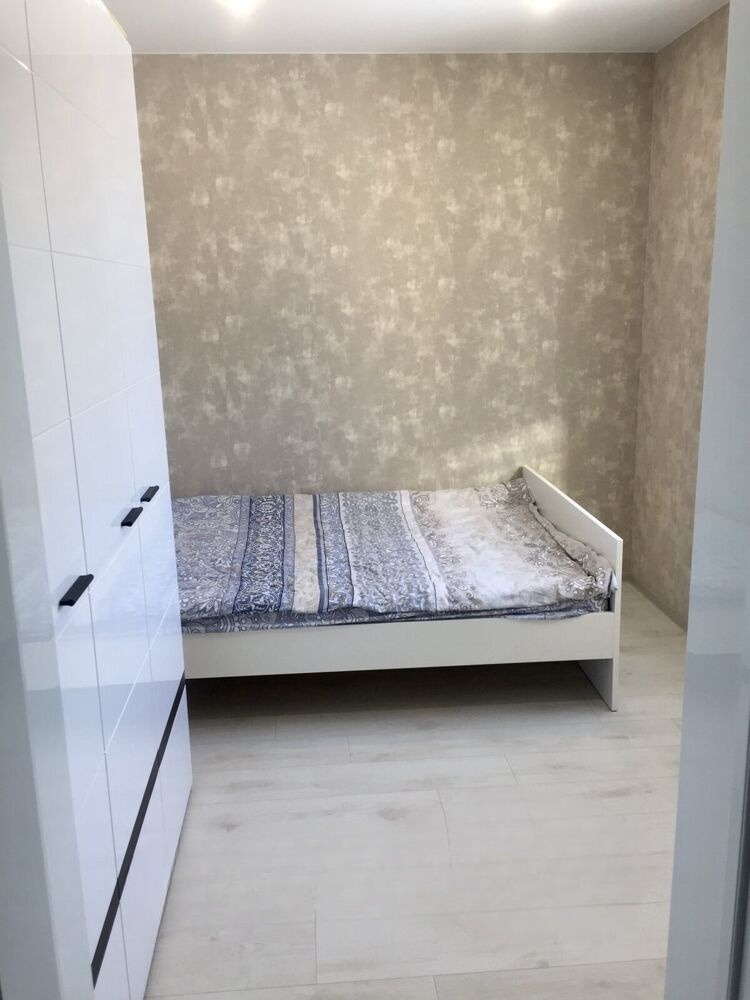 Продам дом, 3 комнаты, 100 м², этажей: 2, участок: 10 соток в собственности
