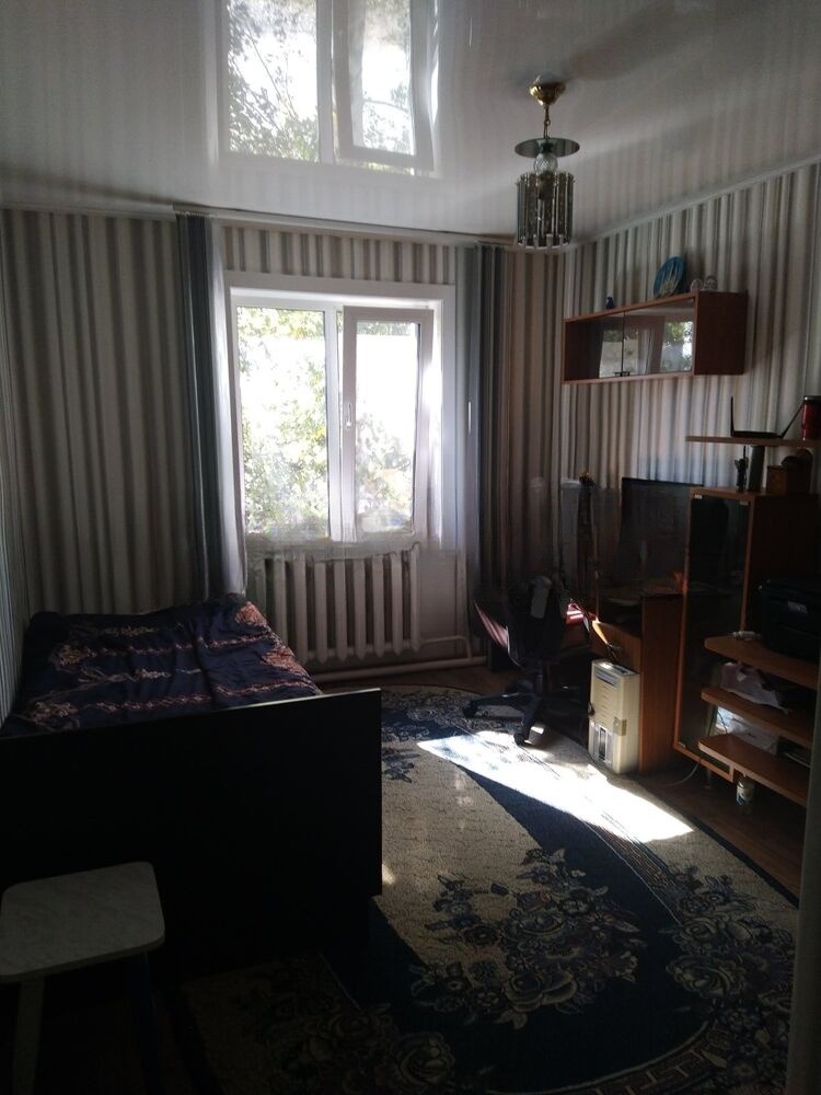 Продам дом, 5 комнат, 232 м², этажей: 2, участок: 17,72 сотки в собственности