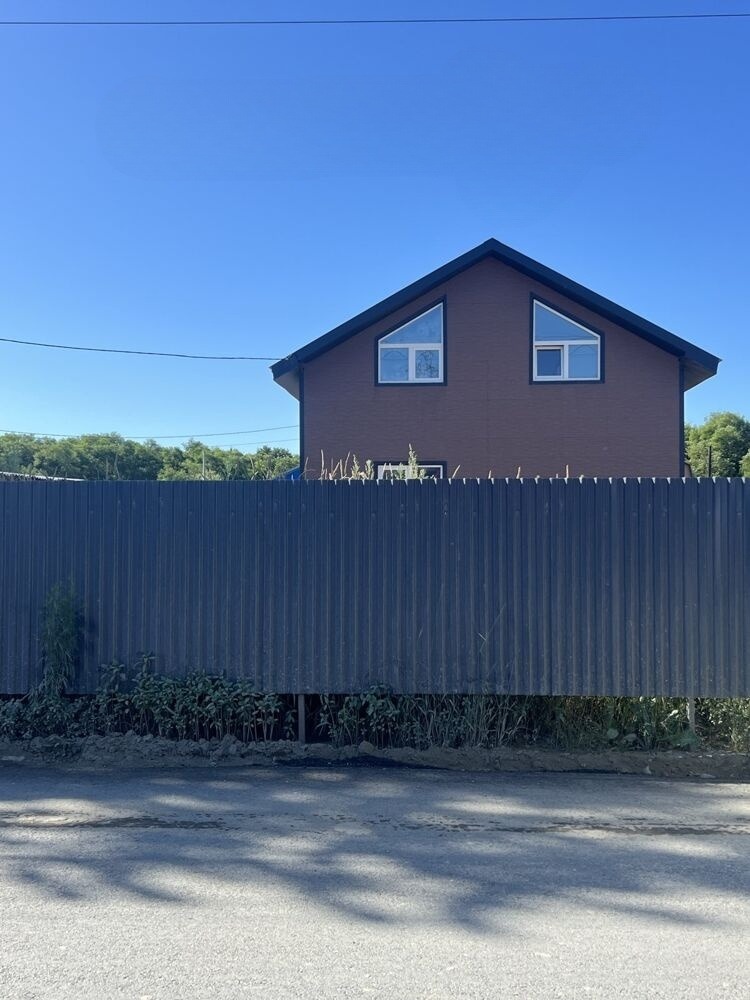 Продам дом, 5 комнат, 138 м², этажей: 2, участок: 5 соток в собственности