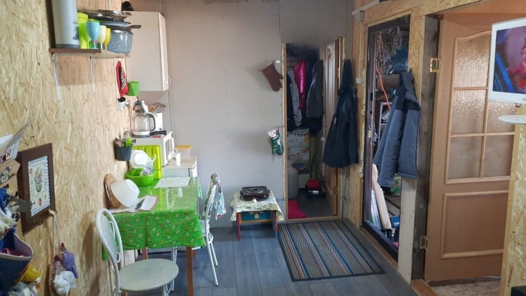 Продам дом, 2 комнаты, 40 м², этажей: 1, участок: 6 соток в собственности
