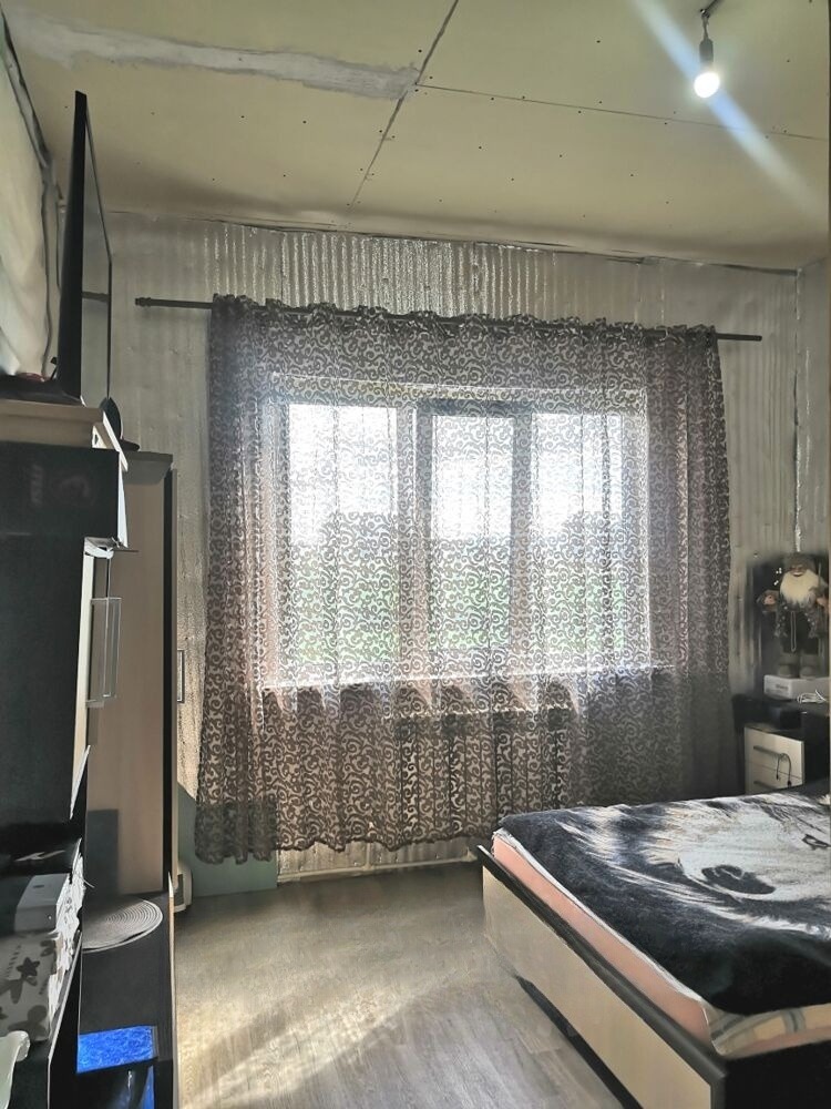 Продам дом, 3 комнаты, 89 м², этажей: 2, участок: 10 соток в собственности